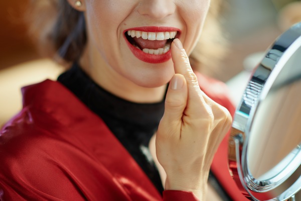 How A Dental Bonding Procedure From Your Daytona Beach Dentist Can Enhance Your Smile