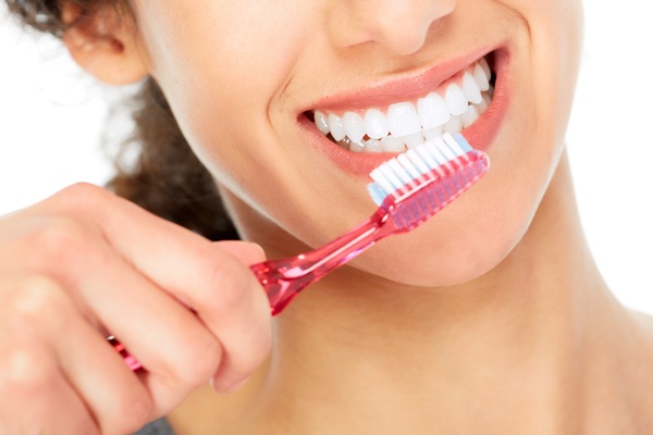 4 Toothbrushing Habits to Avoid