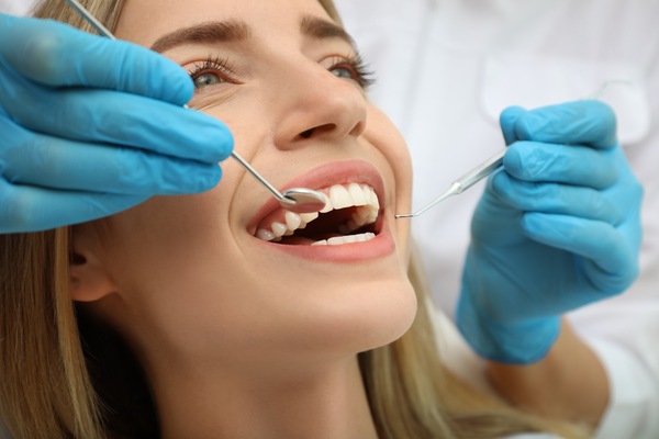 How Cosmetic Teeth Procedures Can Improve Your Dental Health